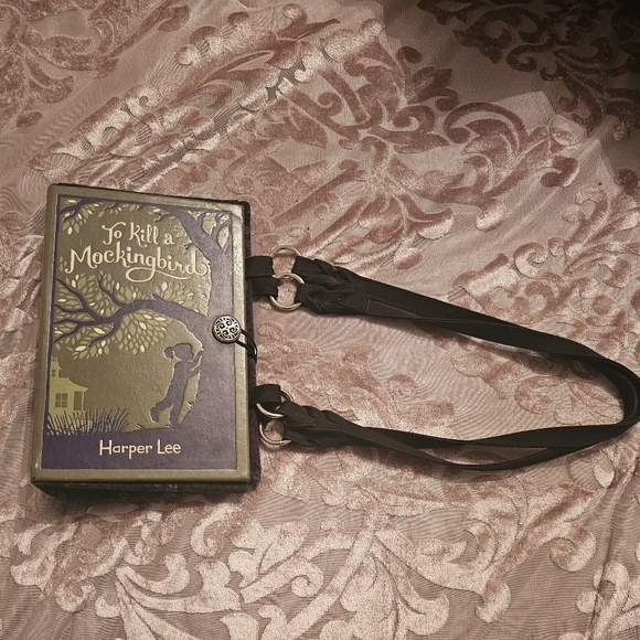 Unique Vintage Book Purse! To Kill A Mockingbird theme. - Picture 2 of 4